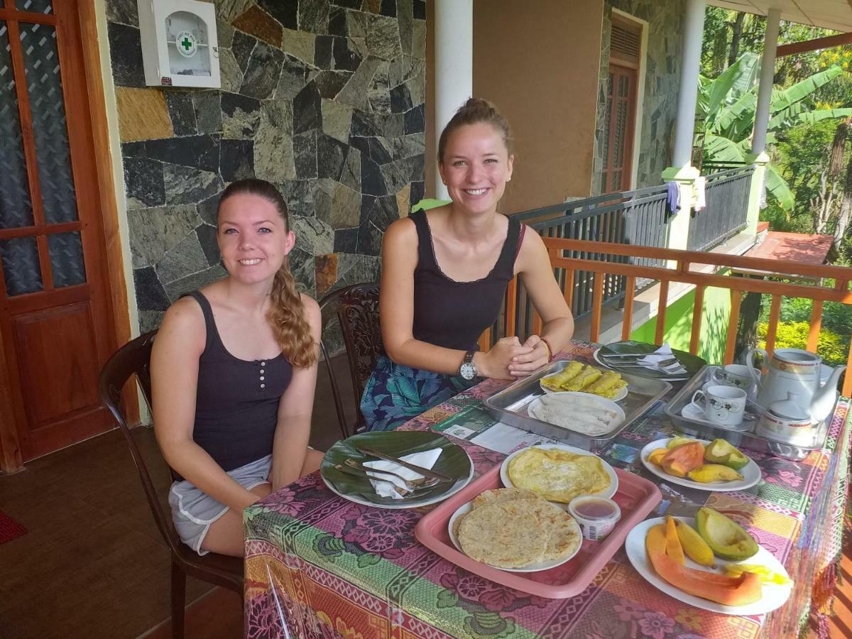 Serene Homestay Ella Eksteriør bilde